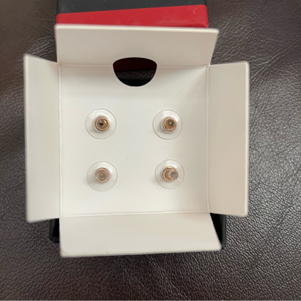 ✅NEW “Akademiks” Fashion Earring Set Silver/Gold Rhinestone - Picture 6 of 6